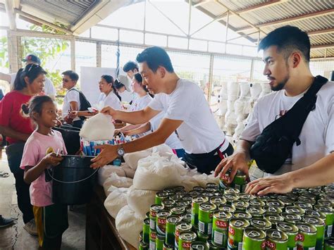 list of charity foundation in the philippines|Charity serves its one millionth free meal .